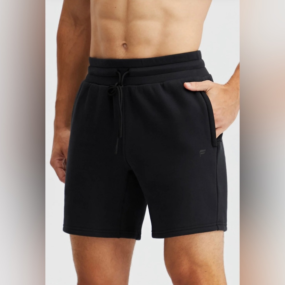 Fabletics “The Go To Short”